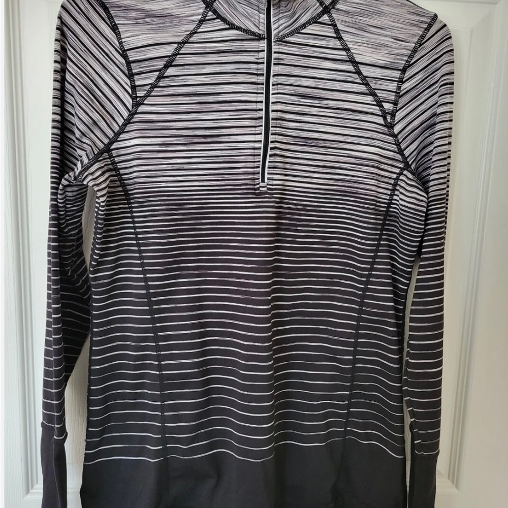 Ladies workout jacket - Picture 2 of 3